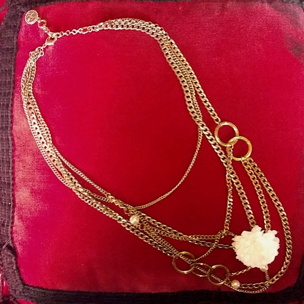 Jessica Simpson statement necklace